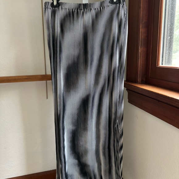 CIE Paris 2 Piece Matching Set Abstract Stripe Top & Maxi Skirt Medium - Picture 7 of 10